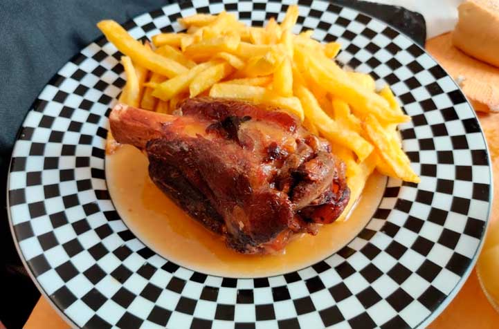 Mesón La Taberna El Toro Alhaurín de la Torre Málaga